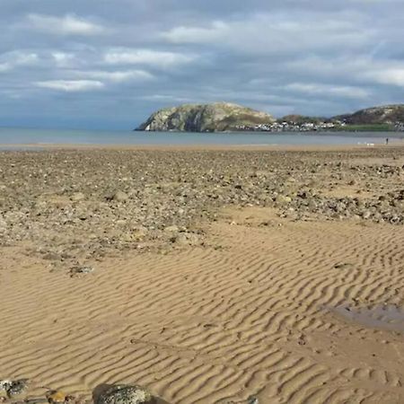 Orme View Dog Friendly Apartment Llandudno Exteriör bild