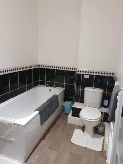 Orme View Dog Friendly Apartment Llandudno Exteriör bild